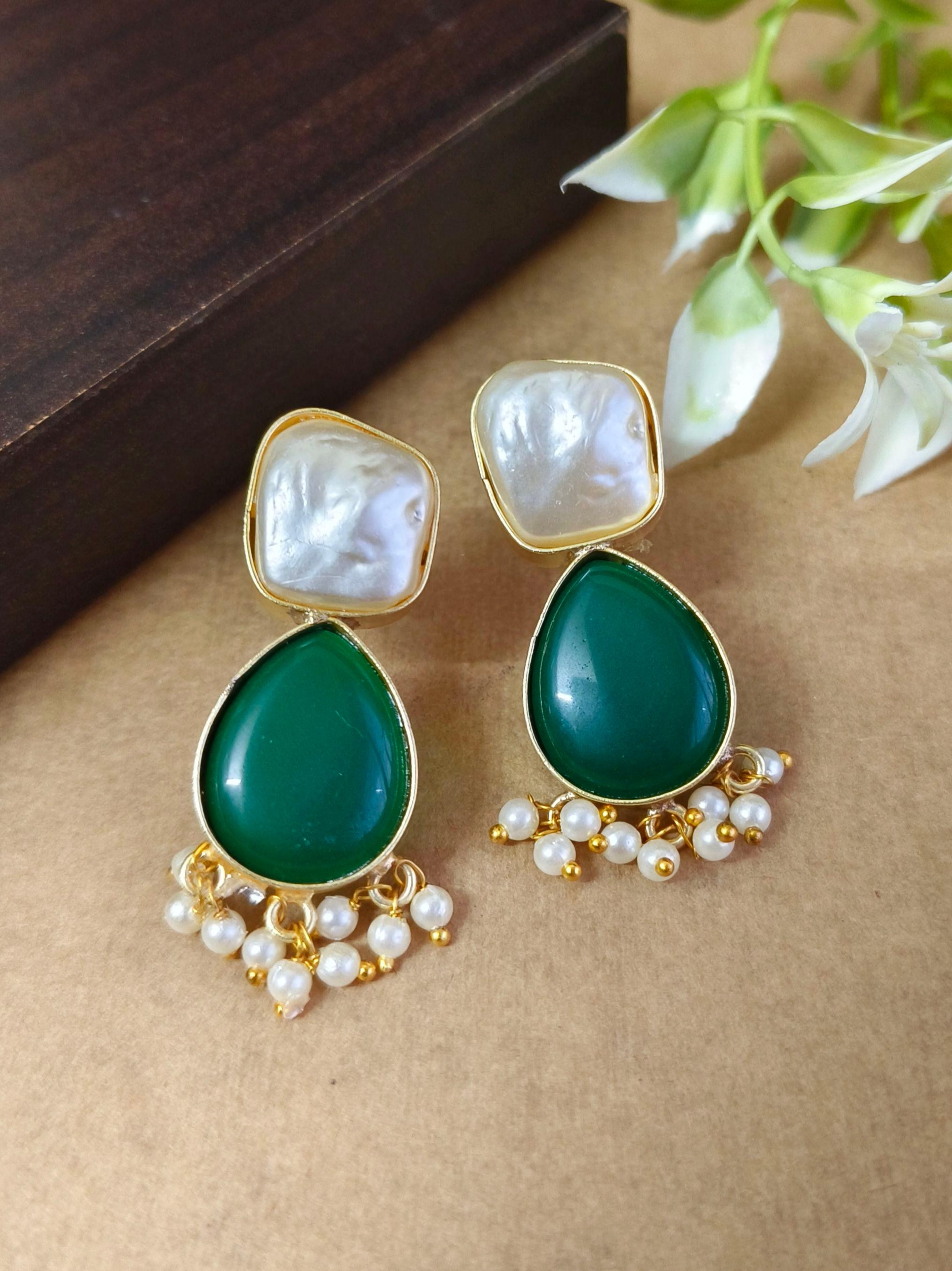 Gold Plated Pearl Earring with Monalisa Stone | Sarichka