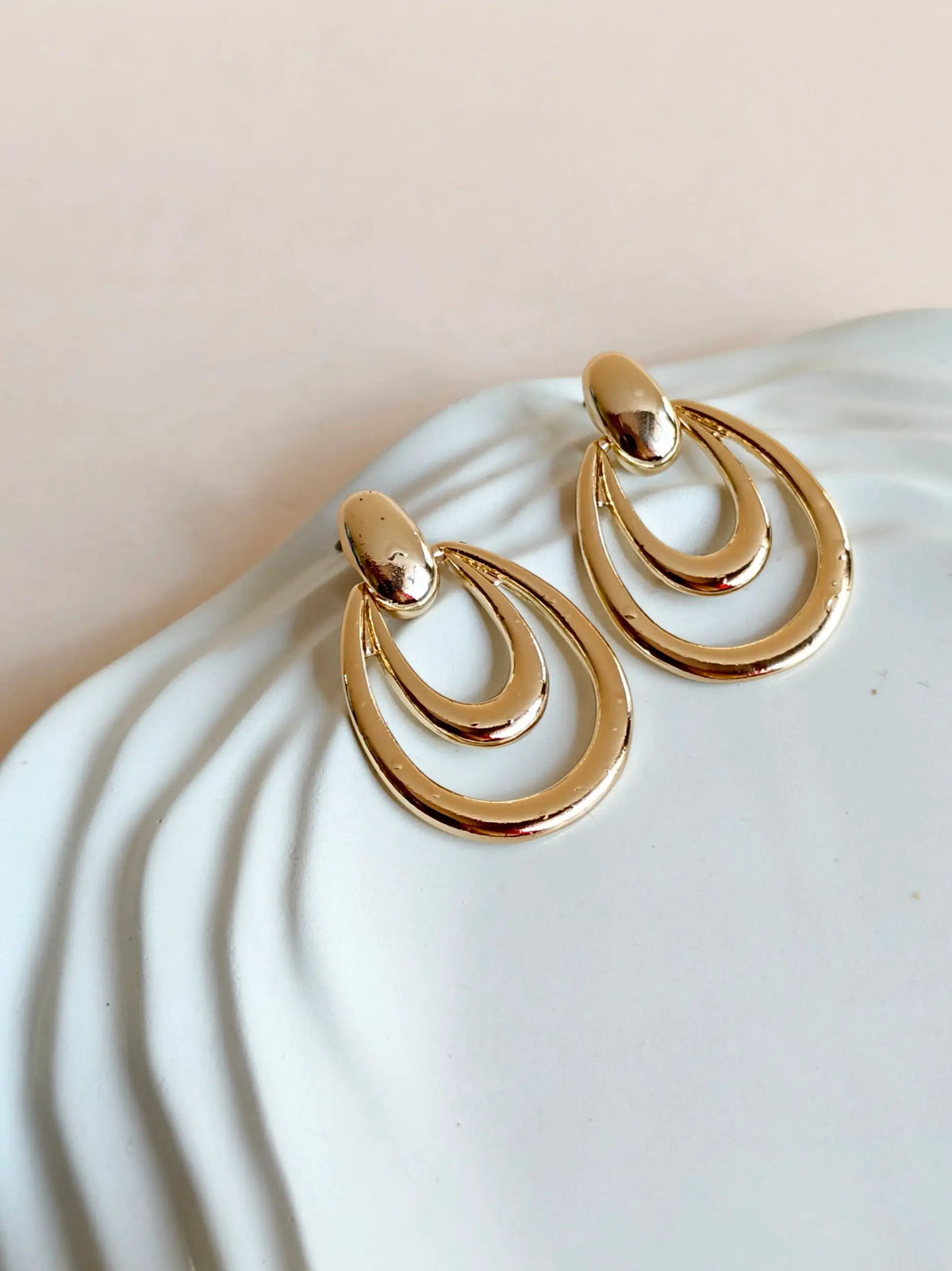 ChunkyChunky Gold Layered Dangle Hoop Earrings | AMOLA Gold Layered Dangle Hoop Earrings | AMOLA
