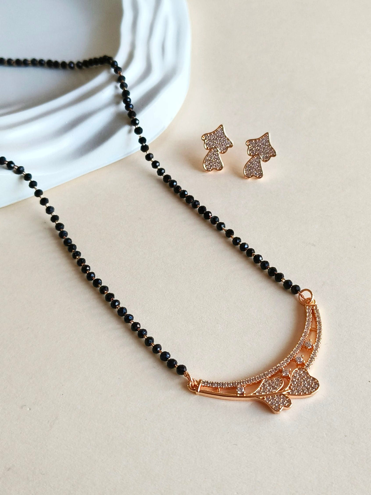 Elite American Diamond Mangalsutra | Sarichka