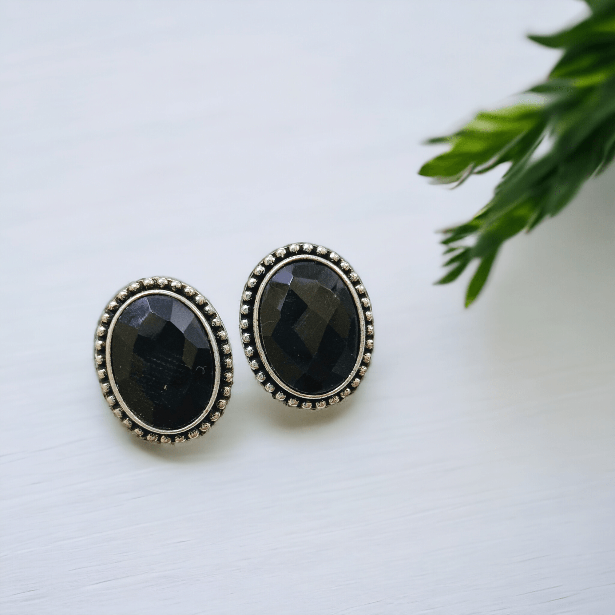 oxidised Studs