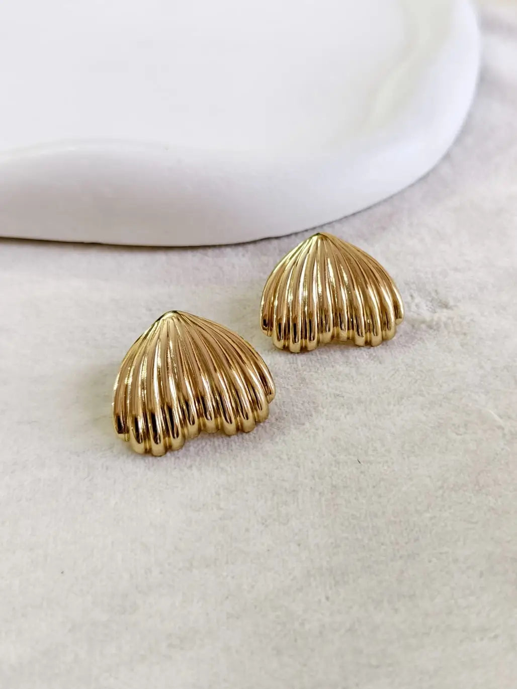 Golden Heart Shell Elegance Stud Earrings | Sarichka